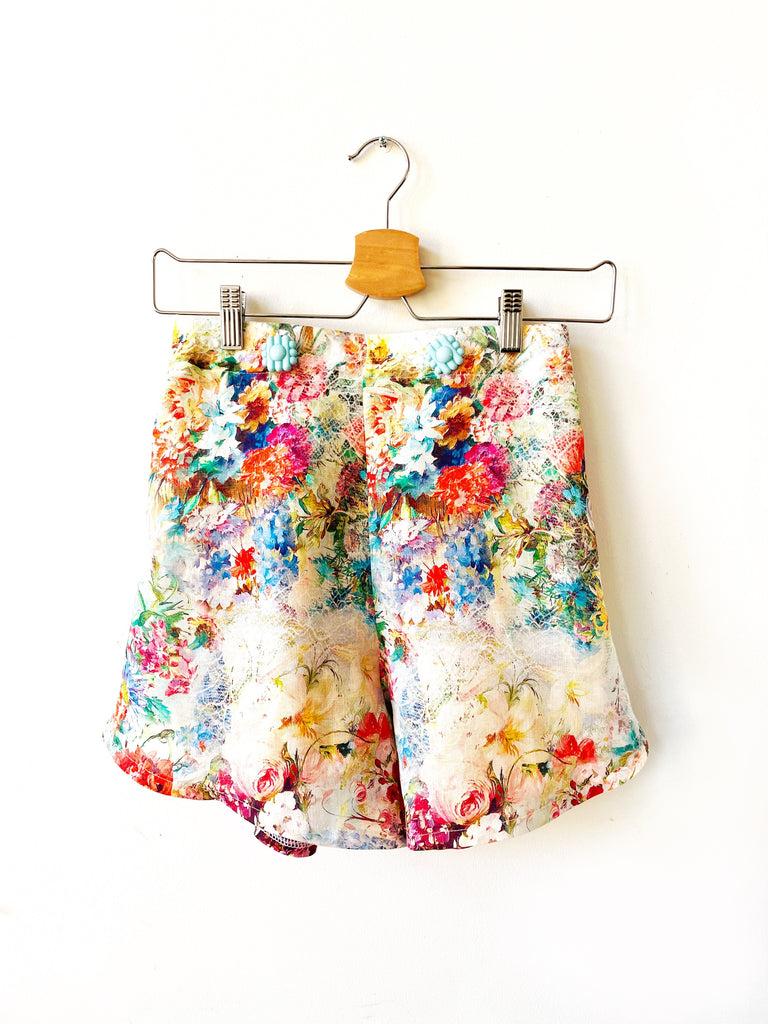 Daisy Bell Shorts in Versailles