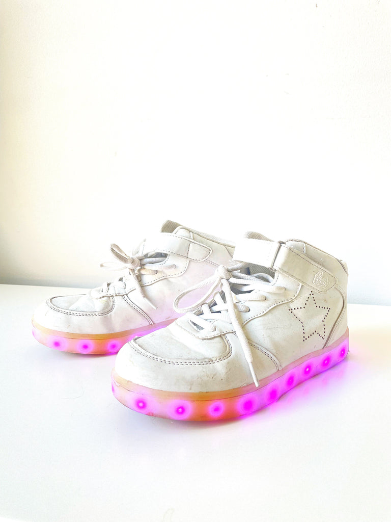 Kids - LED Light up high top sneakers - Size 30