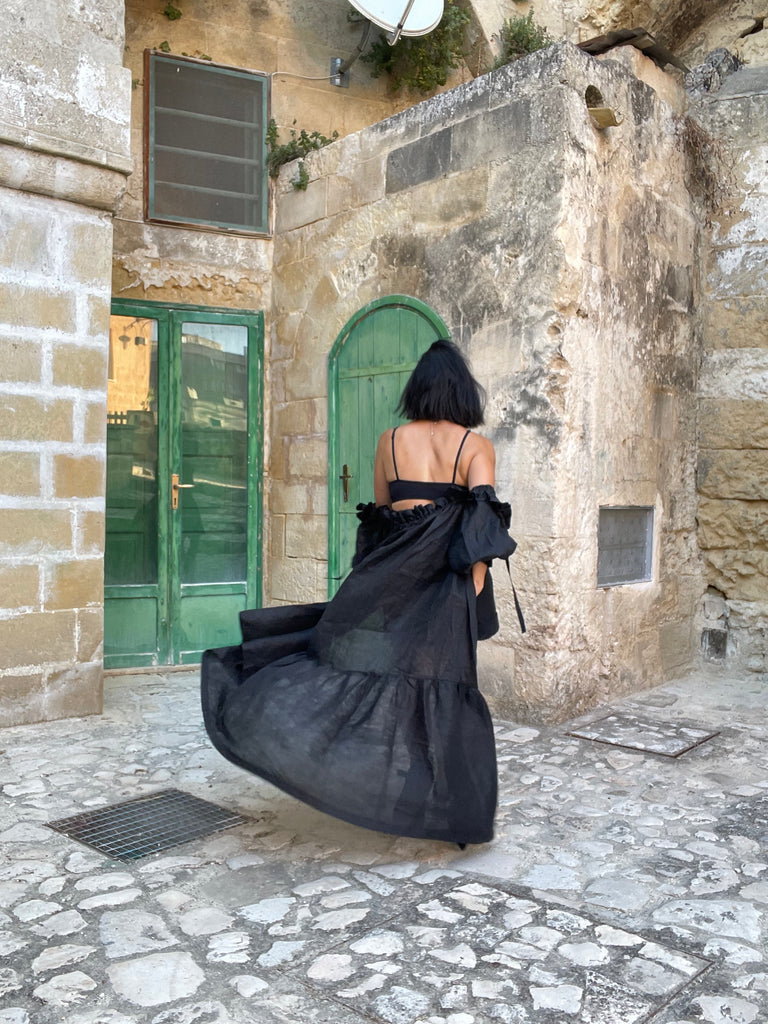 Open Front Nikita Day Gown Portofino Linen - Black