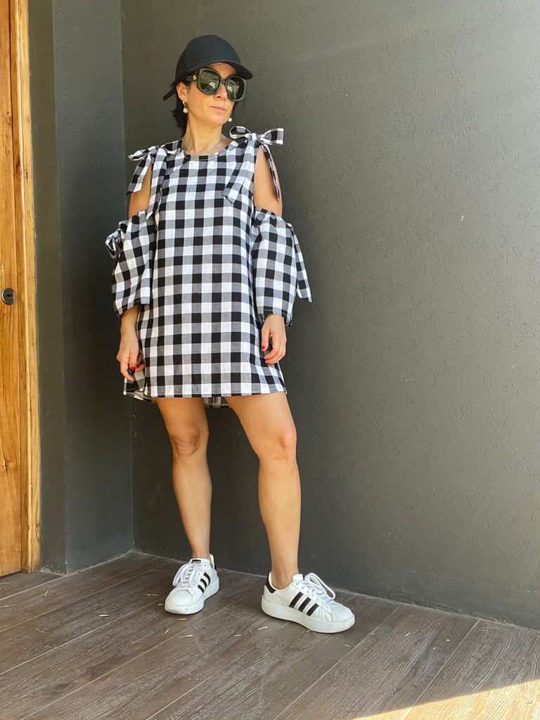 Gingham Clementine Shift Dress with bows and dismountable sleeves